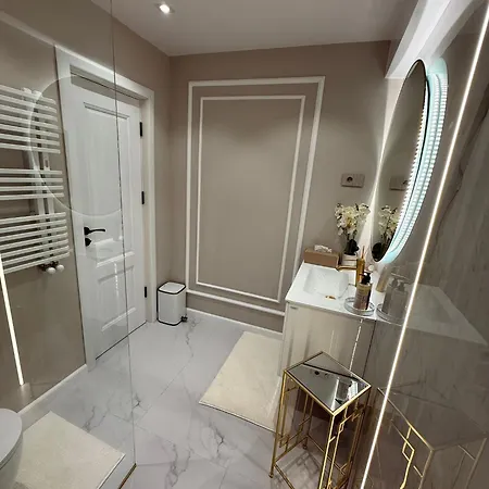 Briza Boutique Mamaia